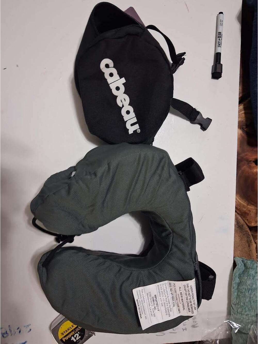Cabeau Travel Neck Pillow and Carry Pouch Set - NWT